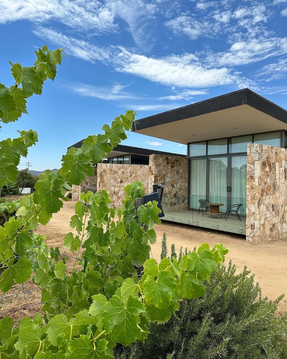 CASA URBINA WINE RESORT